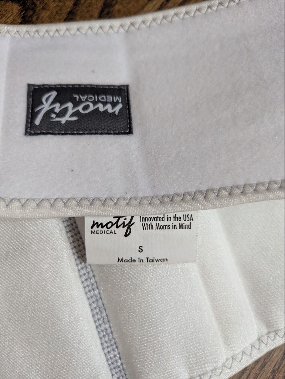 Motif Medical Maternity Belly Support Band - Picture 6 of 10